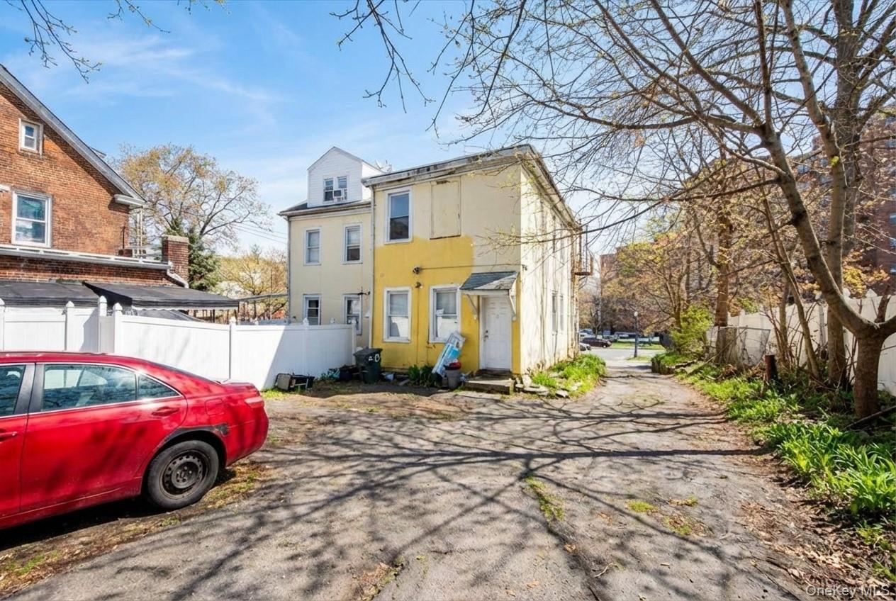 206 S 9th Avenue, Mount Vernon, NY 10550