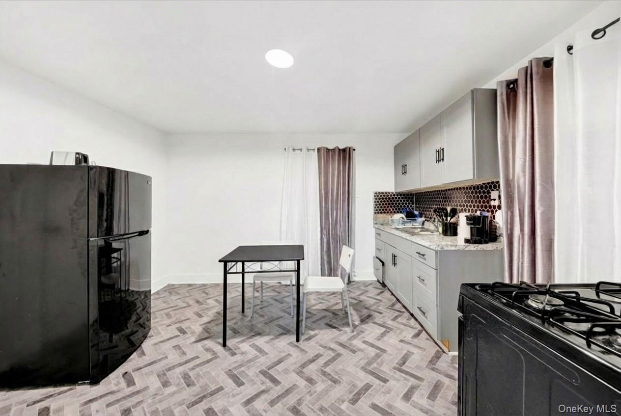 11 N 6th Avenue, Mount Vernon, NY 10550