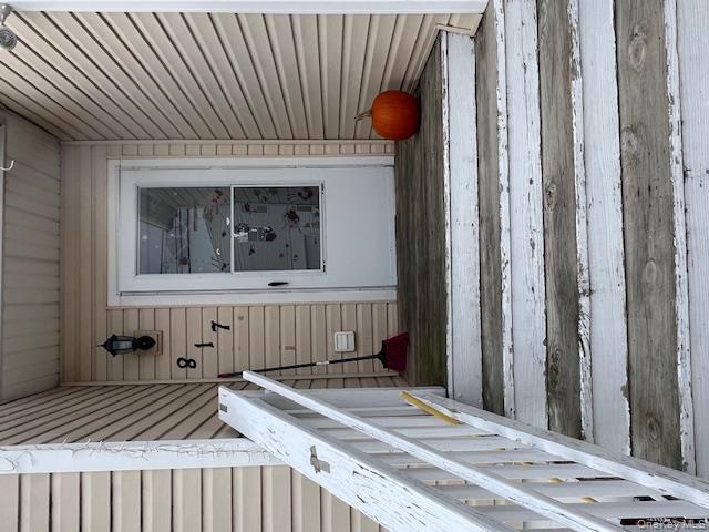 817 Ocean Street, Lindenhurst, NY 11757