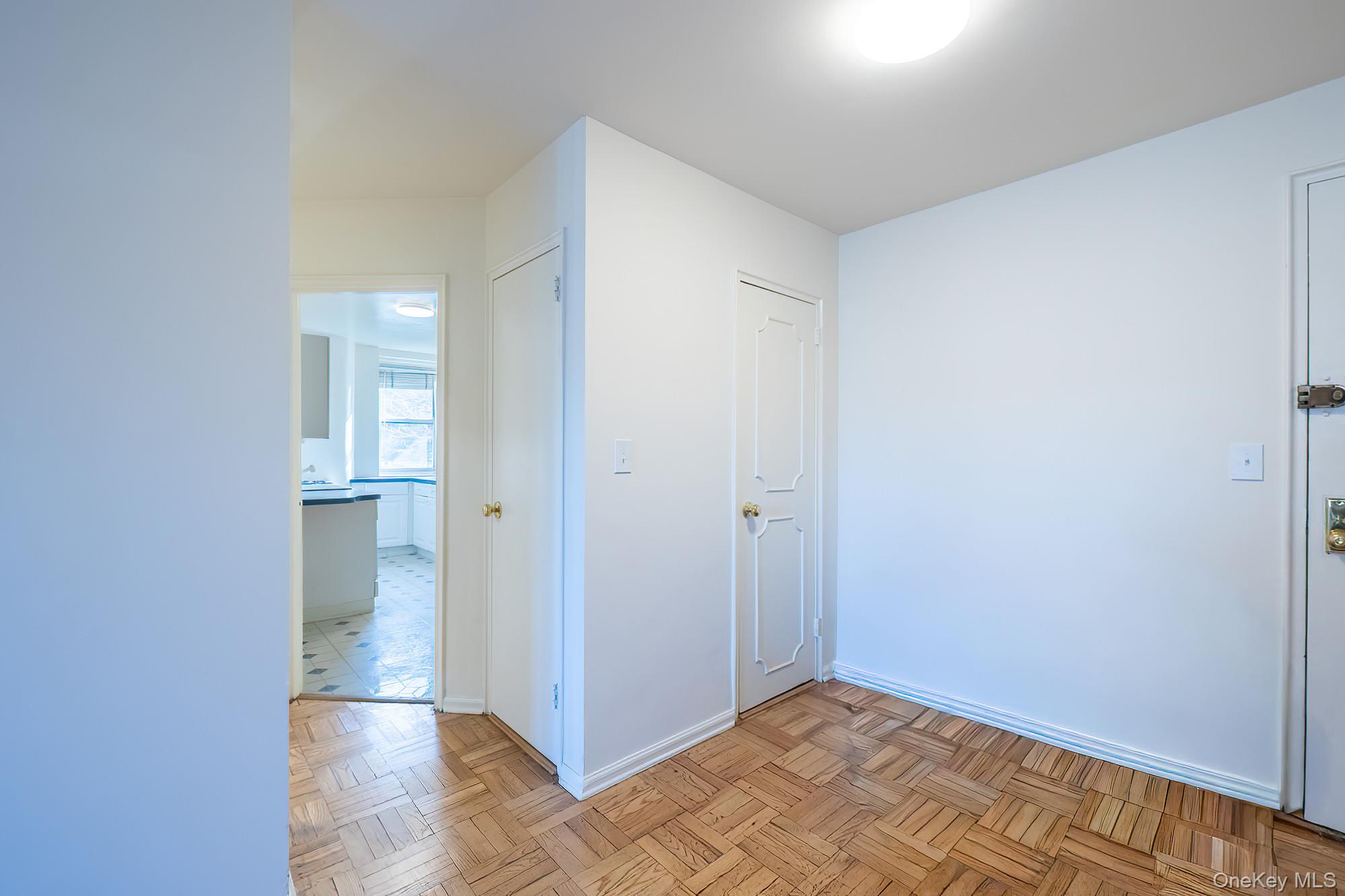 55 Knolls Crescent # 2D, Bronx, NY 10463