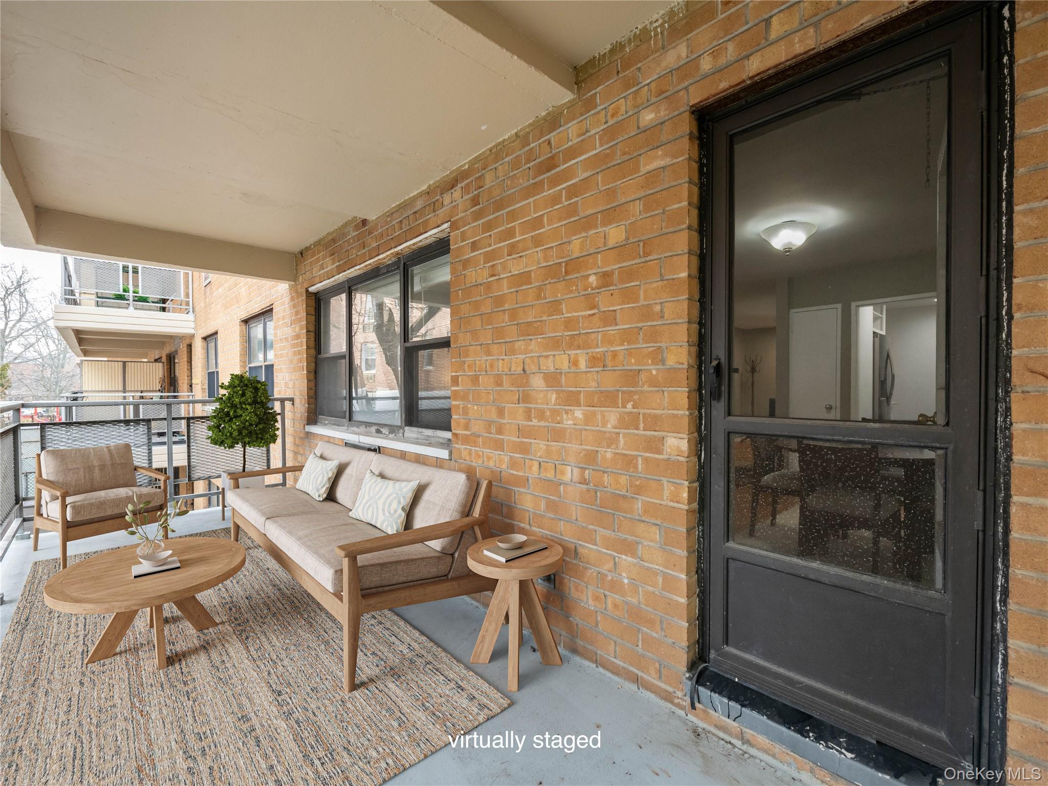 25 Park Place # 2C, Great Neck, NY 11021