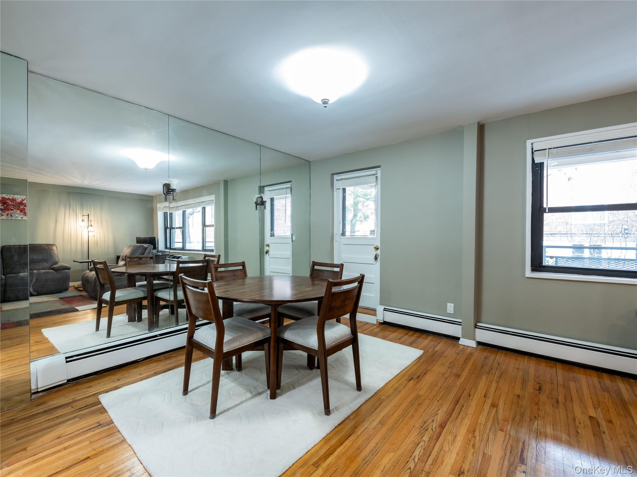 25 Park Place # 2C, Great Neck, NY 11021