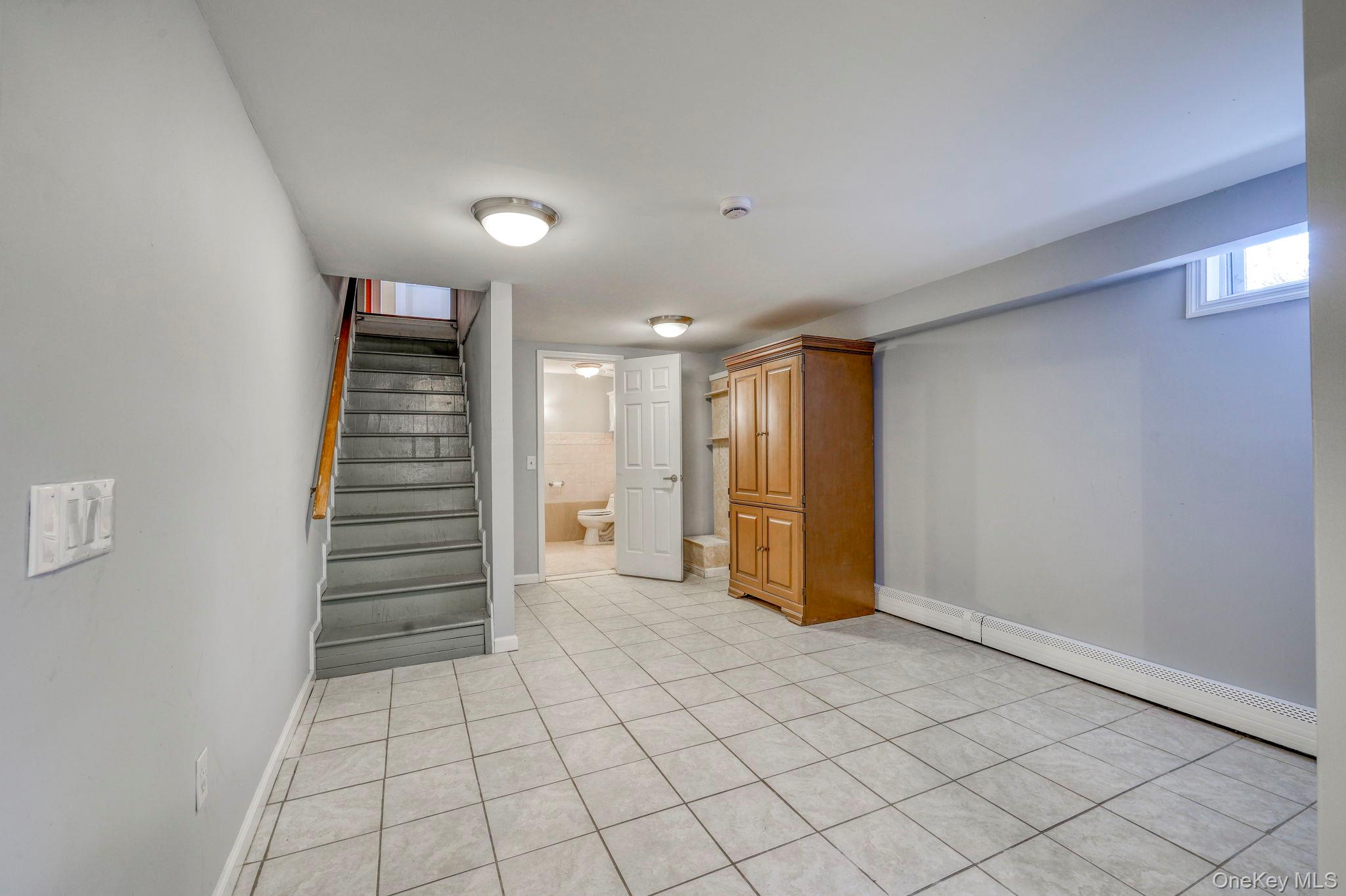 4 Verplanck Avenue, Hopewell Junction, NY 12533