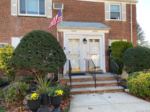 261-53 Langston # E-1st fl, Glen Oaks, NY 11004