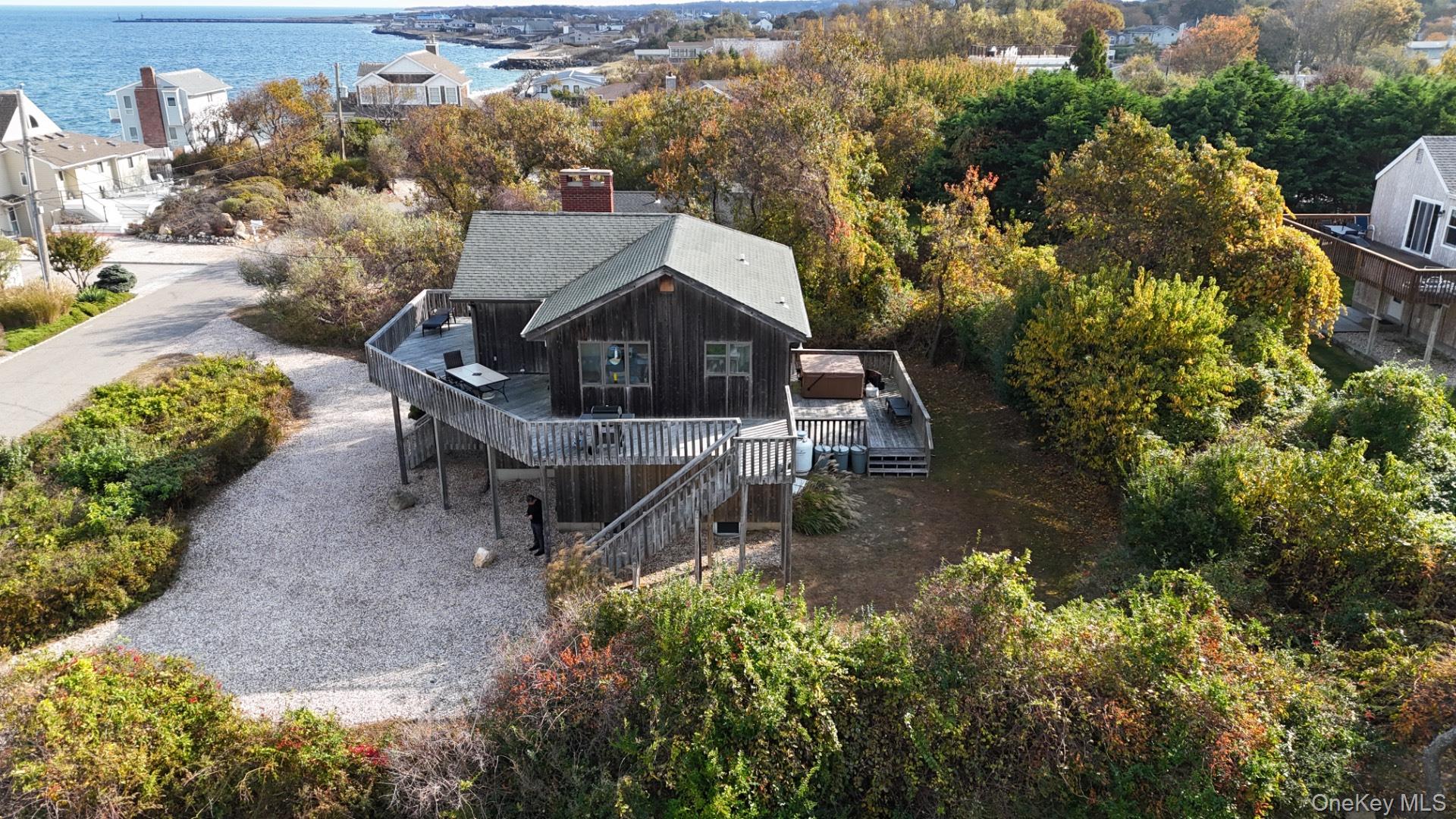 21 Captain Kidds Path, Montauk, NY 11954