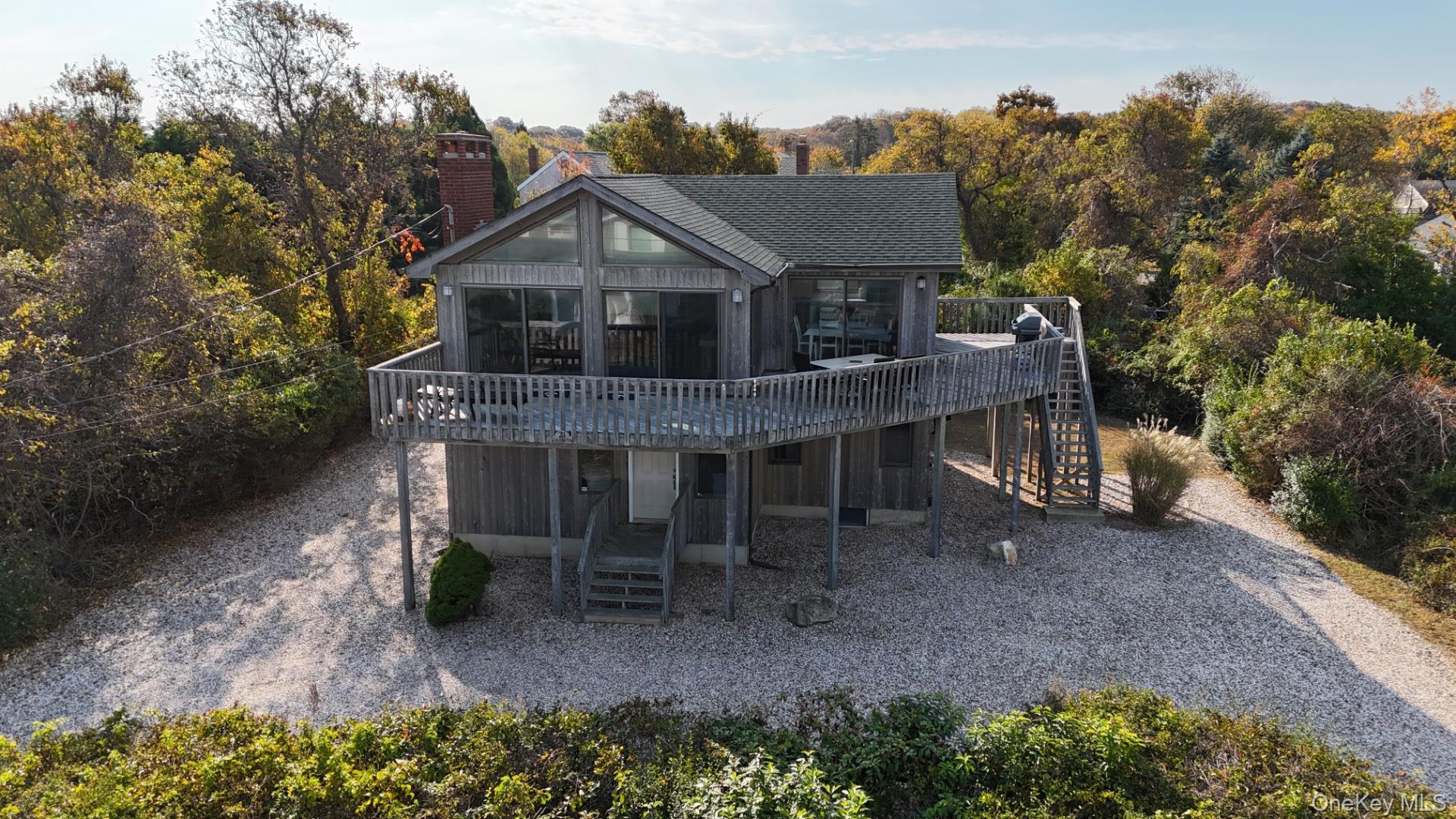 21 Captain Kidds Path, Montauk, NY 11954