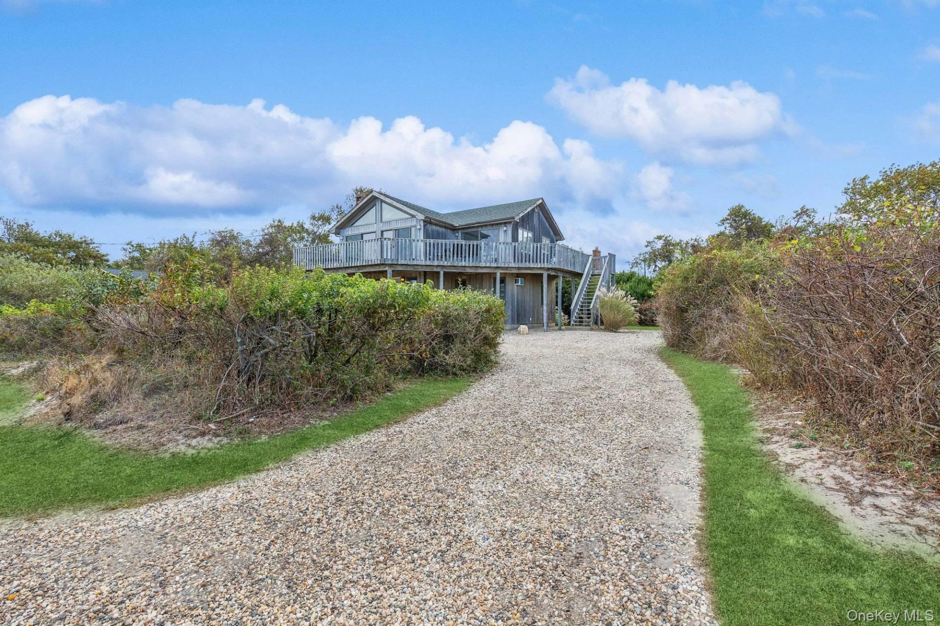 21 Captain Kidds Path, Montauk, NY 11954