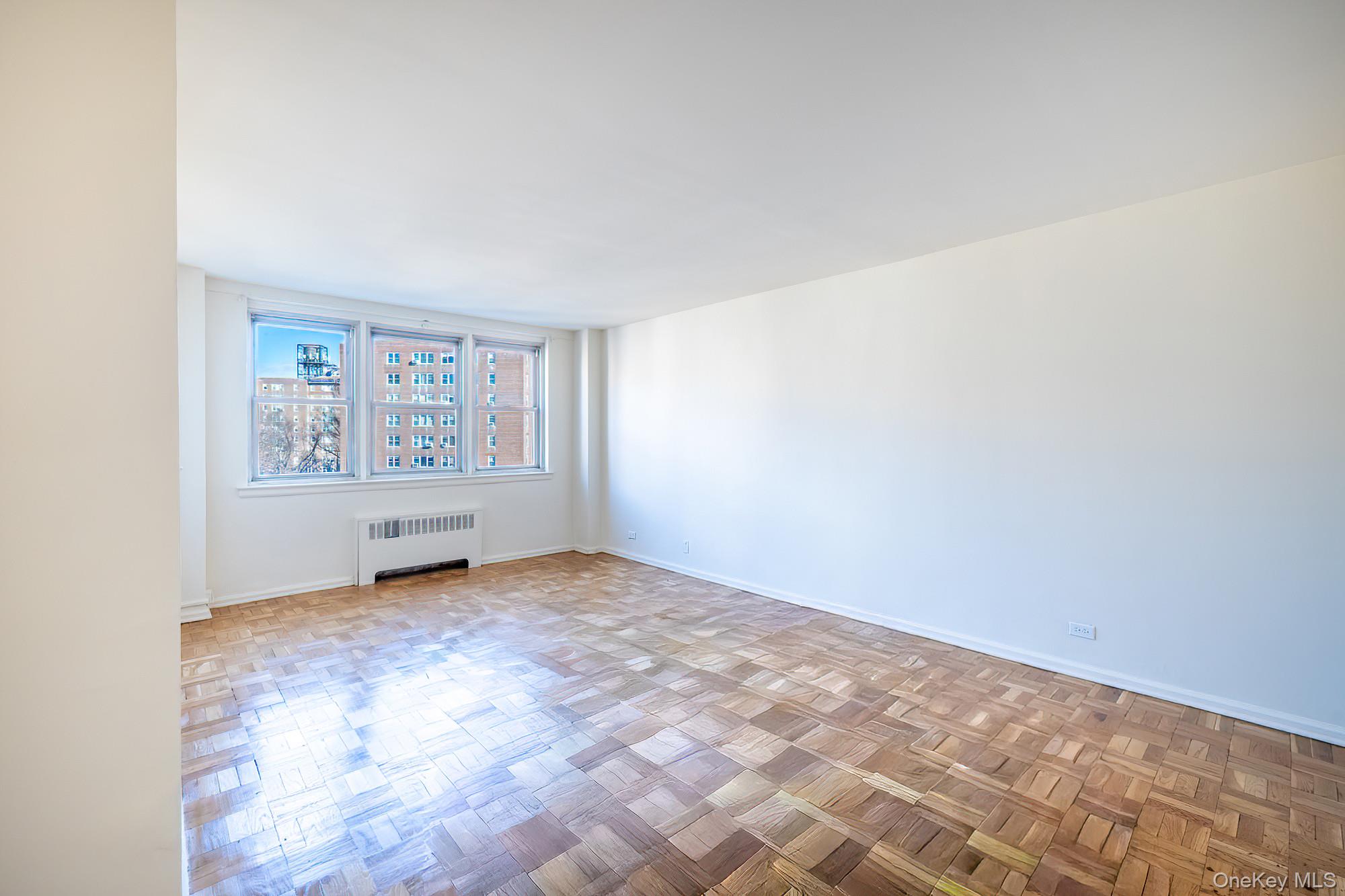 25 Knolls Crescent # 9E, Bronx, NY 10463