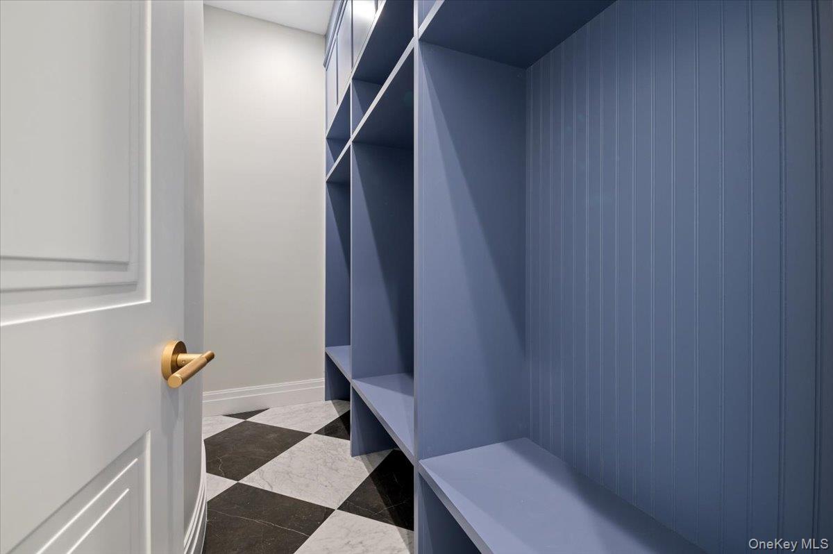 772 Park Lane, North Woodmere, NY 11581