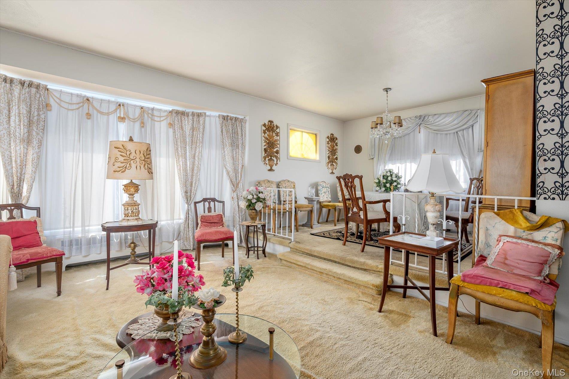 9 Walnut Place, Massapequa, NY 11758