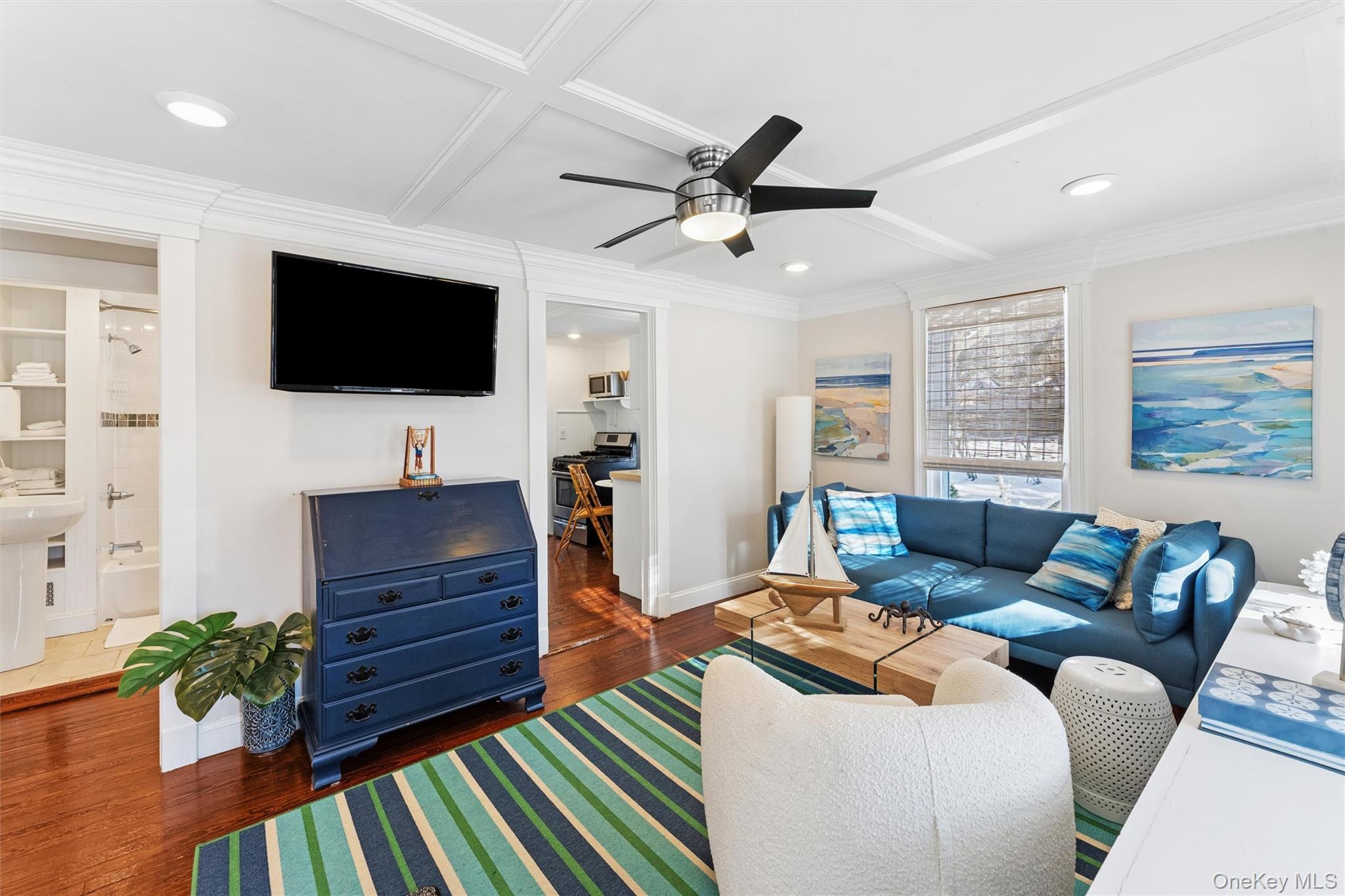 424 Main Street, Quiogue, NY 11978