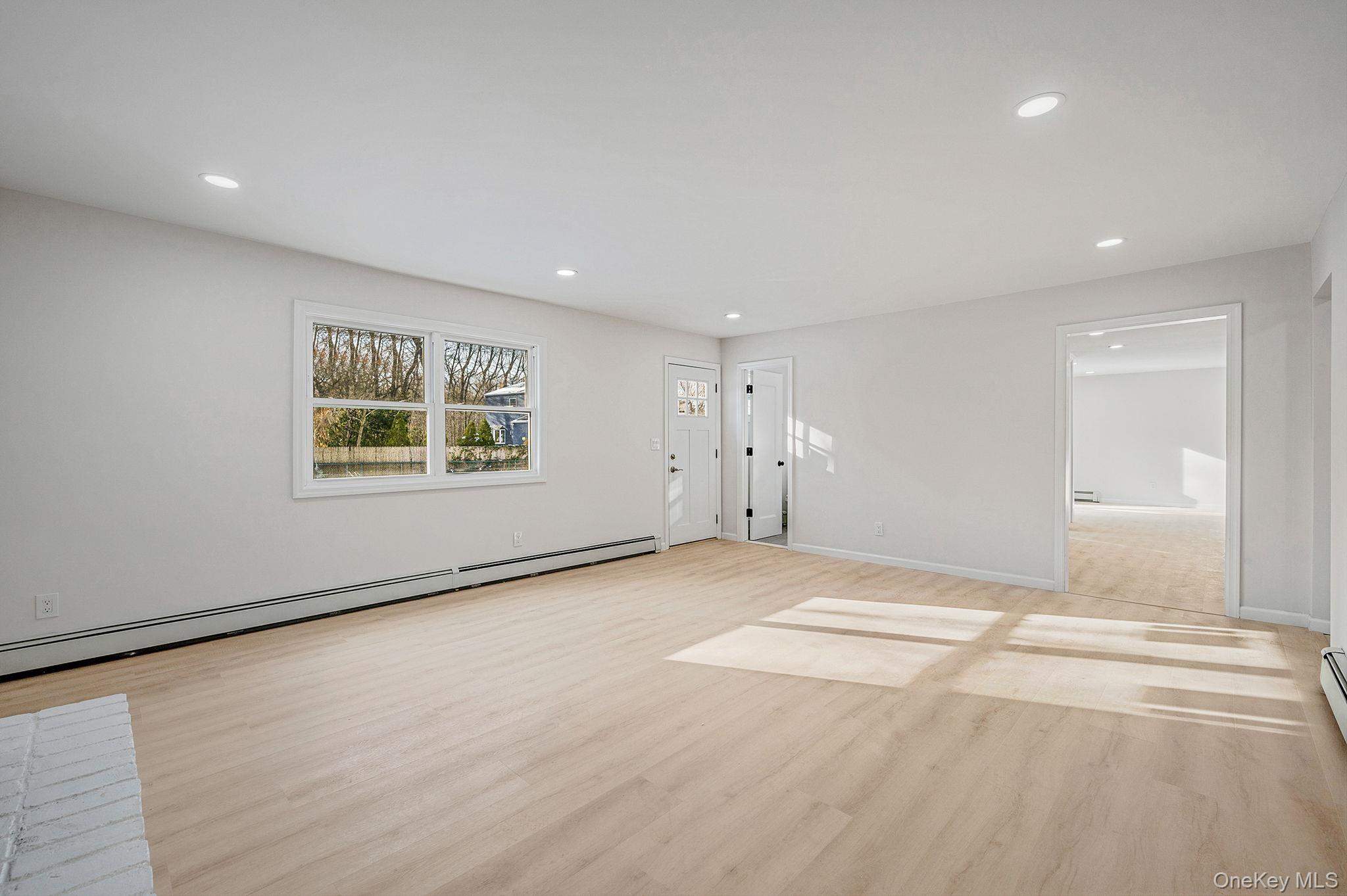 15 Terry Court, North Babylon, NY 11703