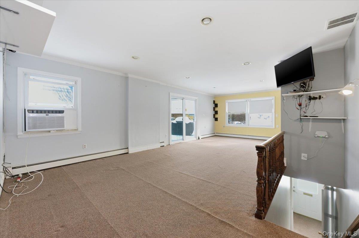 401 W Walnut Street # Upper, Long Beach, NY 11561