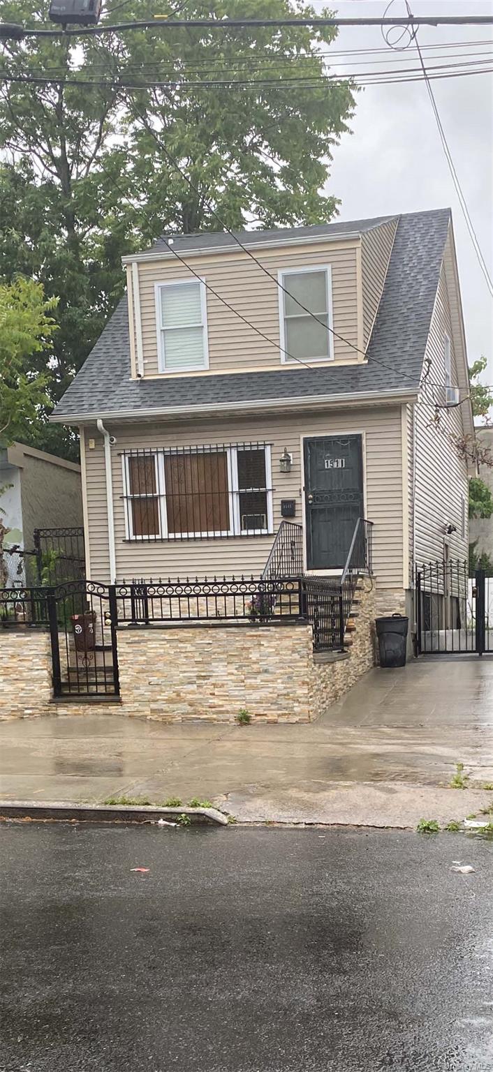 1511 Adee Avenue, Bronx, NY 10469