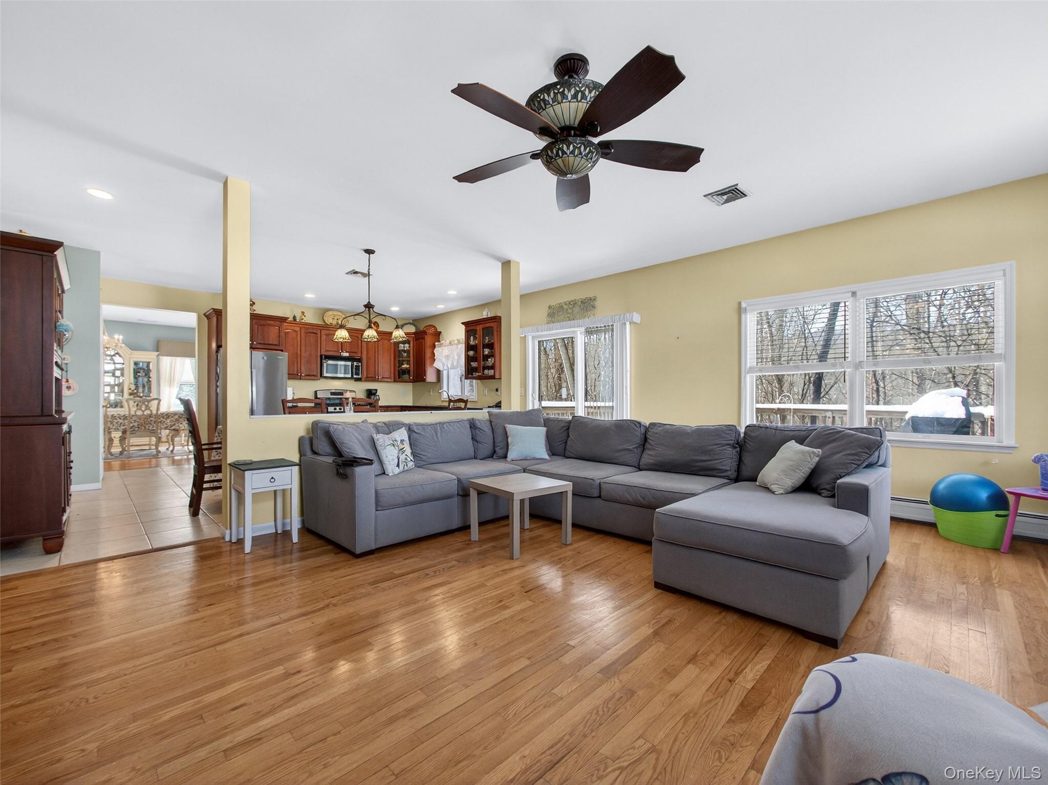 23 Carley Court, West Nyack, NY 10994