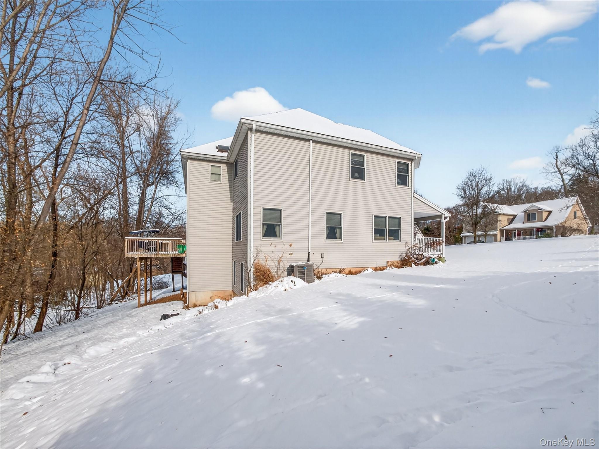 23 Carley Court, West Nyack, NY 10994