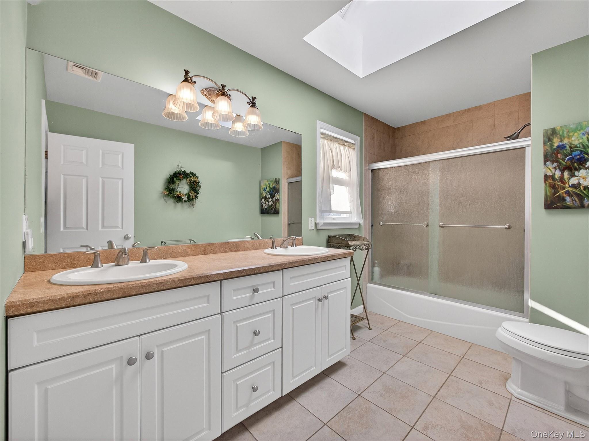 23 Carley Court, West Nyack, NY 10994