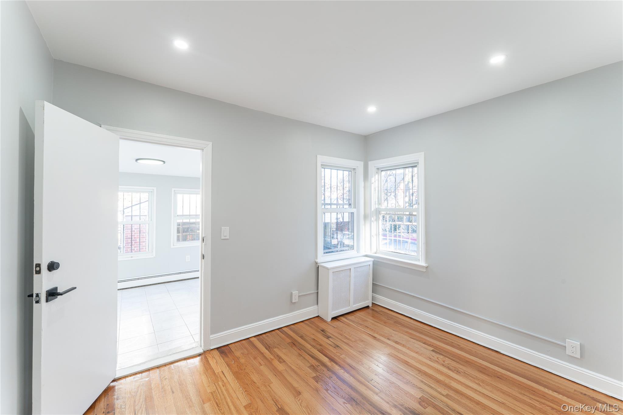 17031 Grand Central Parkway, Jamaica Hills, NY 11432