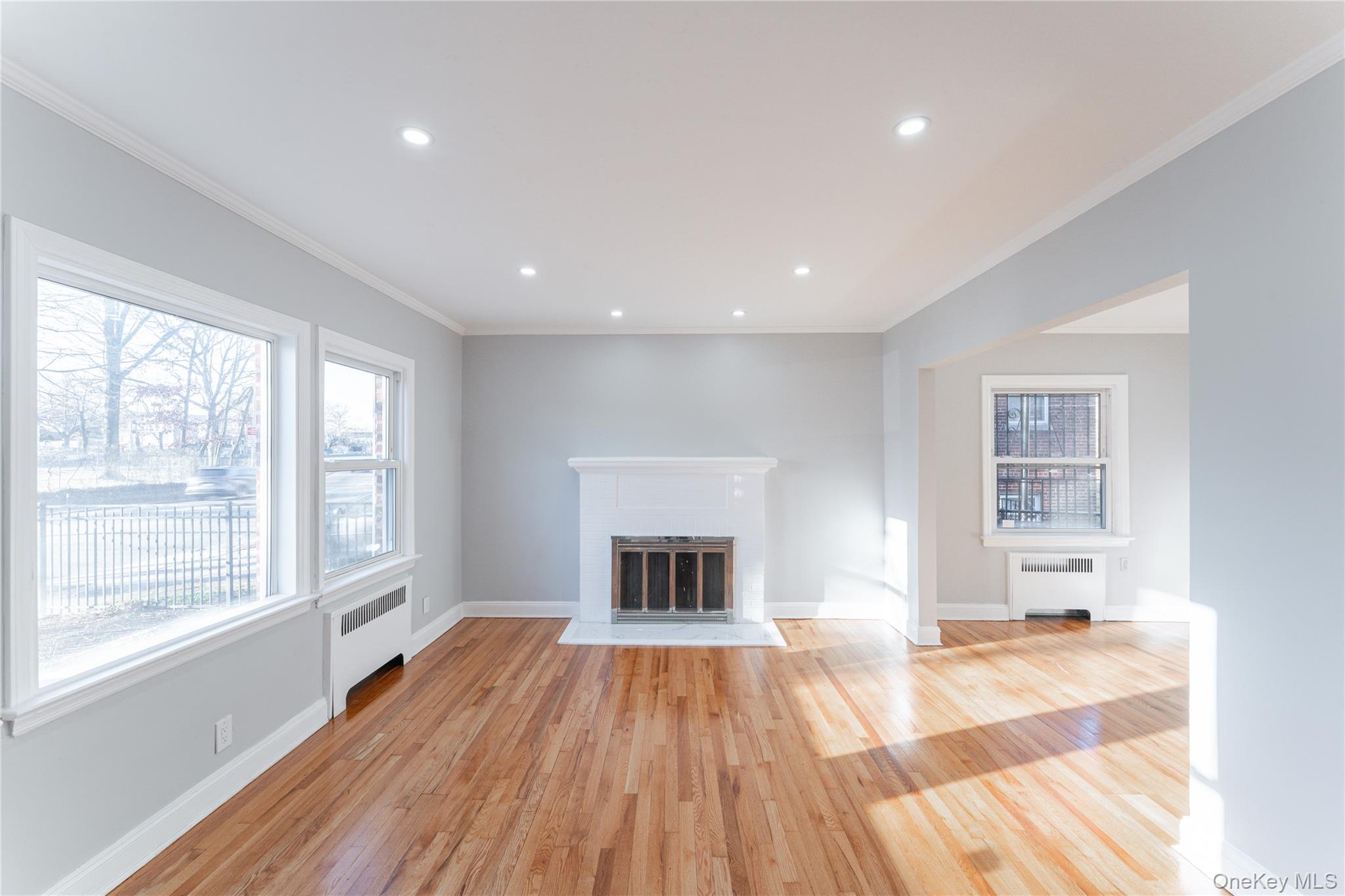 17031 Grand Central Parkway, Jamaica Hills, NY 11432