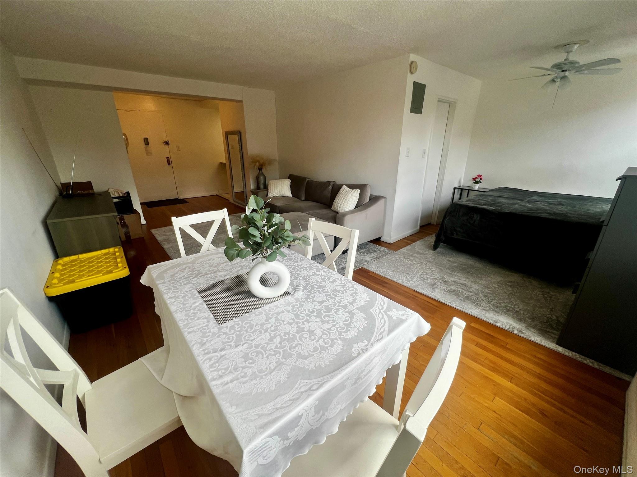 84-29 155th Avenue # 2H, Howard Beach, NY 11414