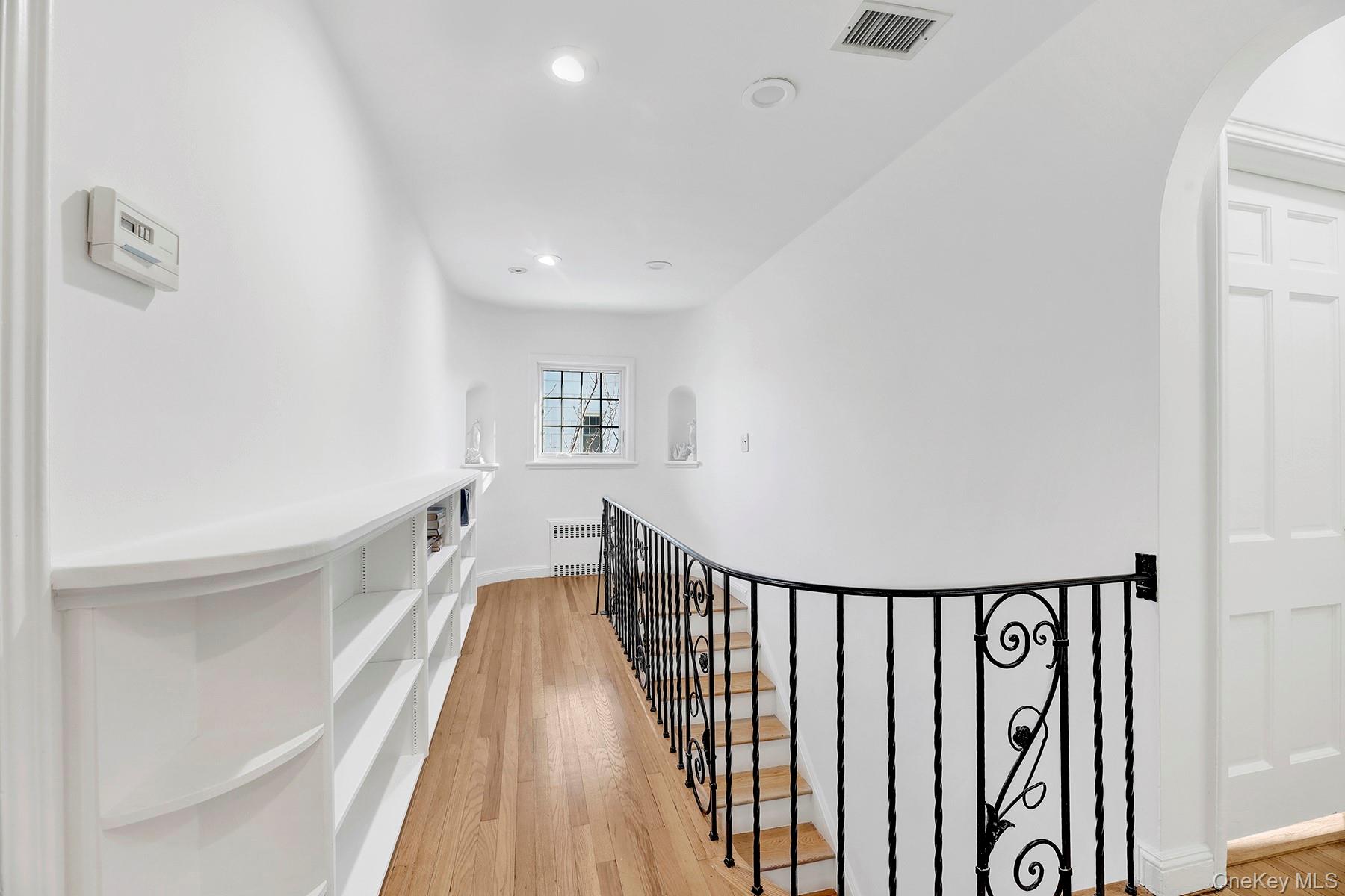 166 W Olive Street, Long Beach, NY 11561