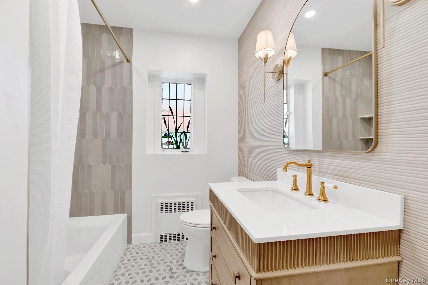 166 W Olive Street, Long Beach, NY 11561