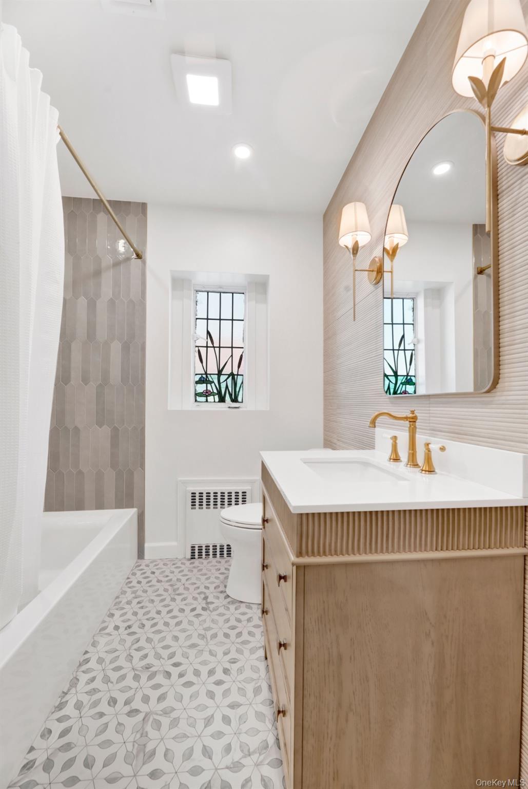 166 W Olive Street, Long Beach, NY 11561