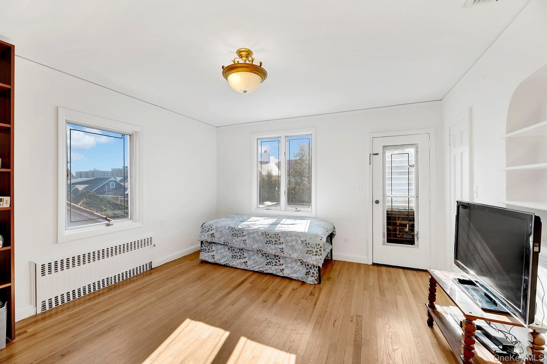 166 W Olive Street, Long Beach, NY 11561