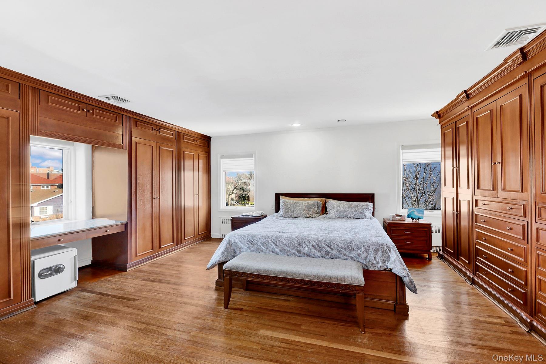 166 W Olive Street, Long Beach, NY 11561