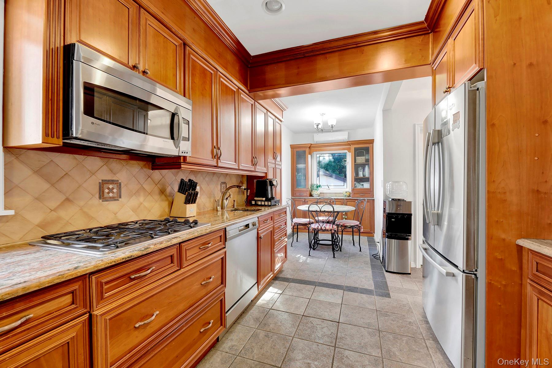 166 W Olive Street, Long Beach, NY 11561