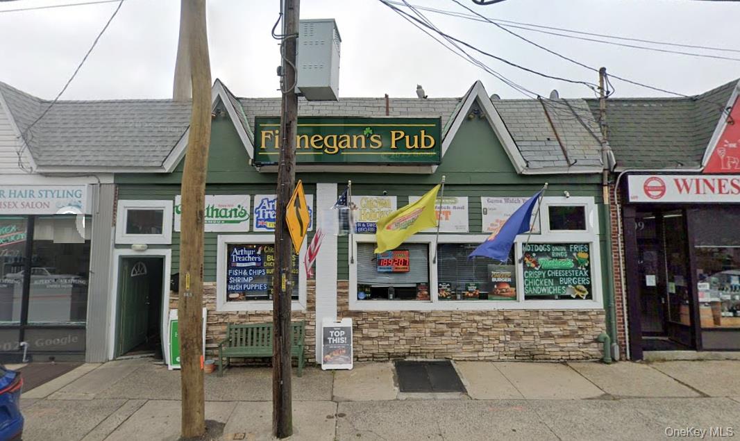 607 Willis Avenue, Williston Park, NY 11596