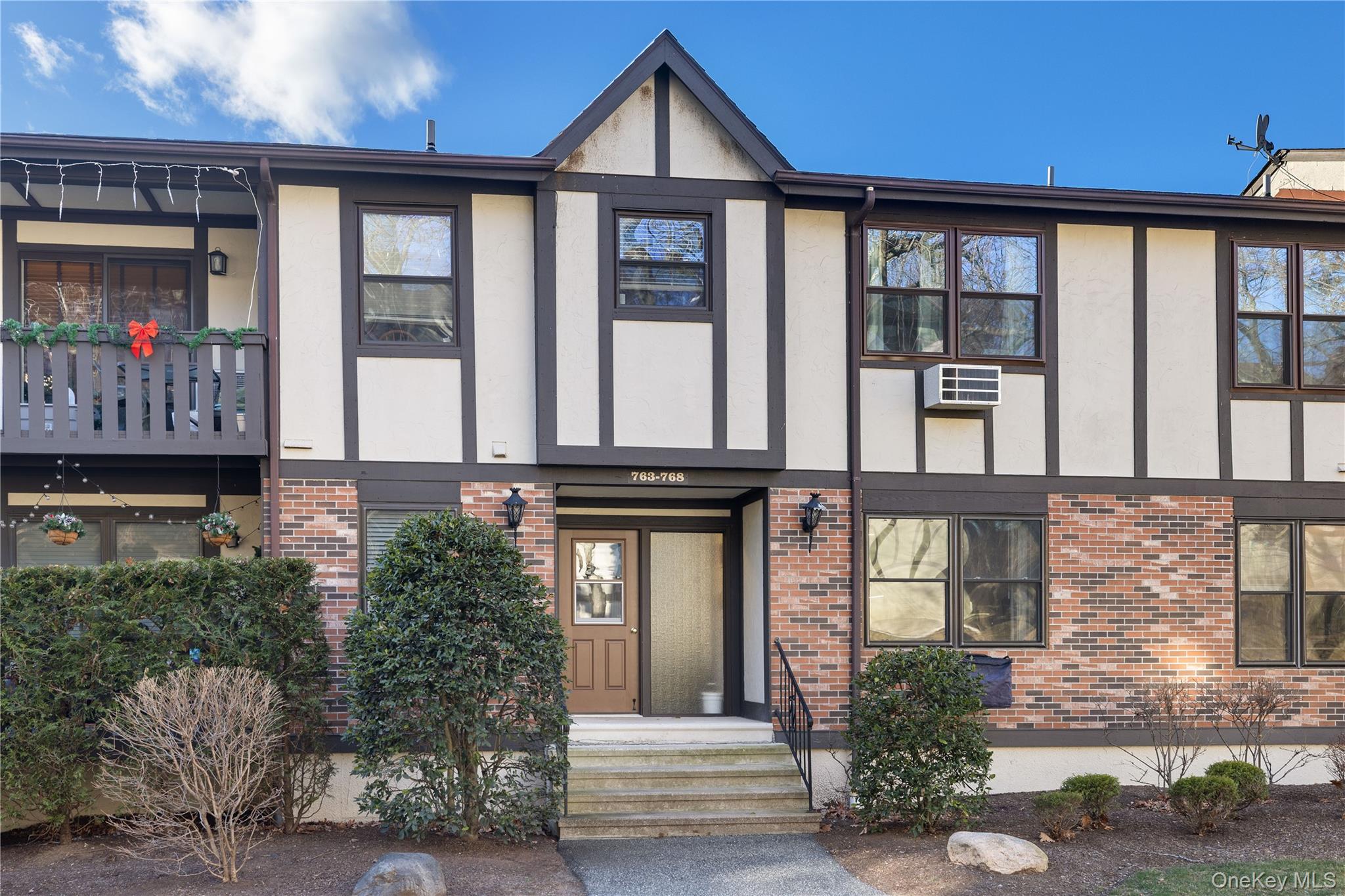 765 Sierra Vista Lane, Valley Cottage, NY 10989