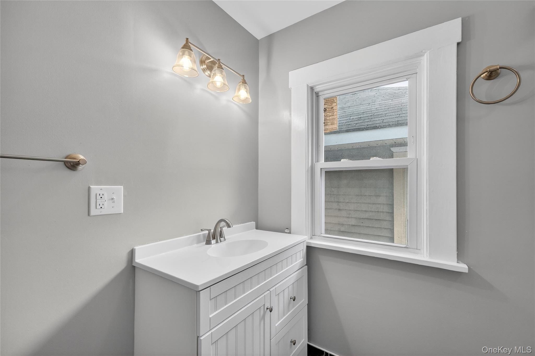 13 Poplar Street, Newburgh, NY 12550