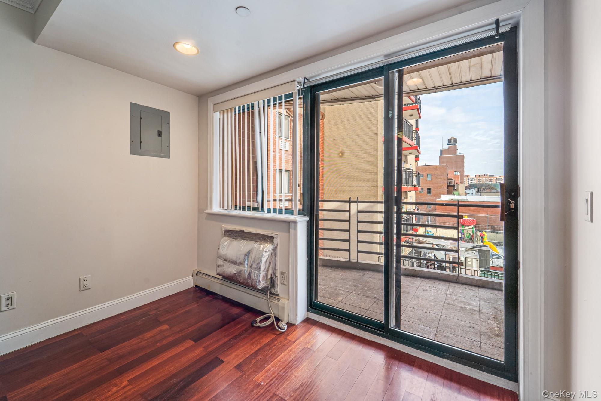 4105 College Point Boulevard # 5C, Flushing, NY 11355