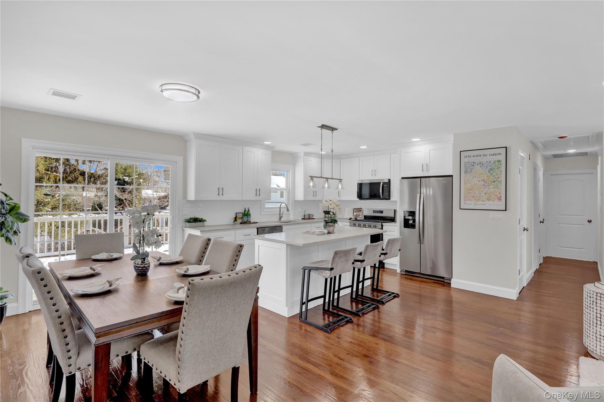 3 Jayne Avenue, Melville, NY 11747