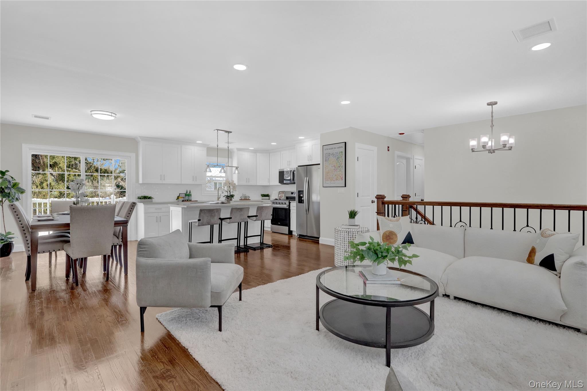 3 Jayne Avenue, Melville, NY 11747