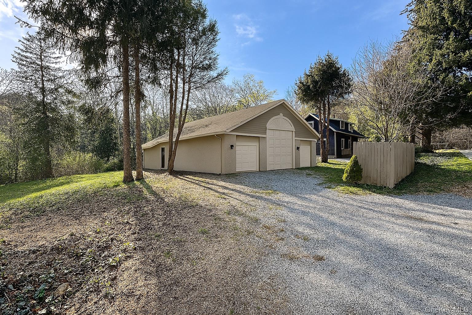 210 Seven Bridges Road # A, Mount Kisco, NY 10549