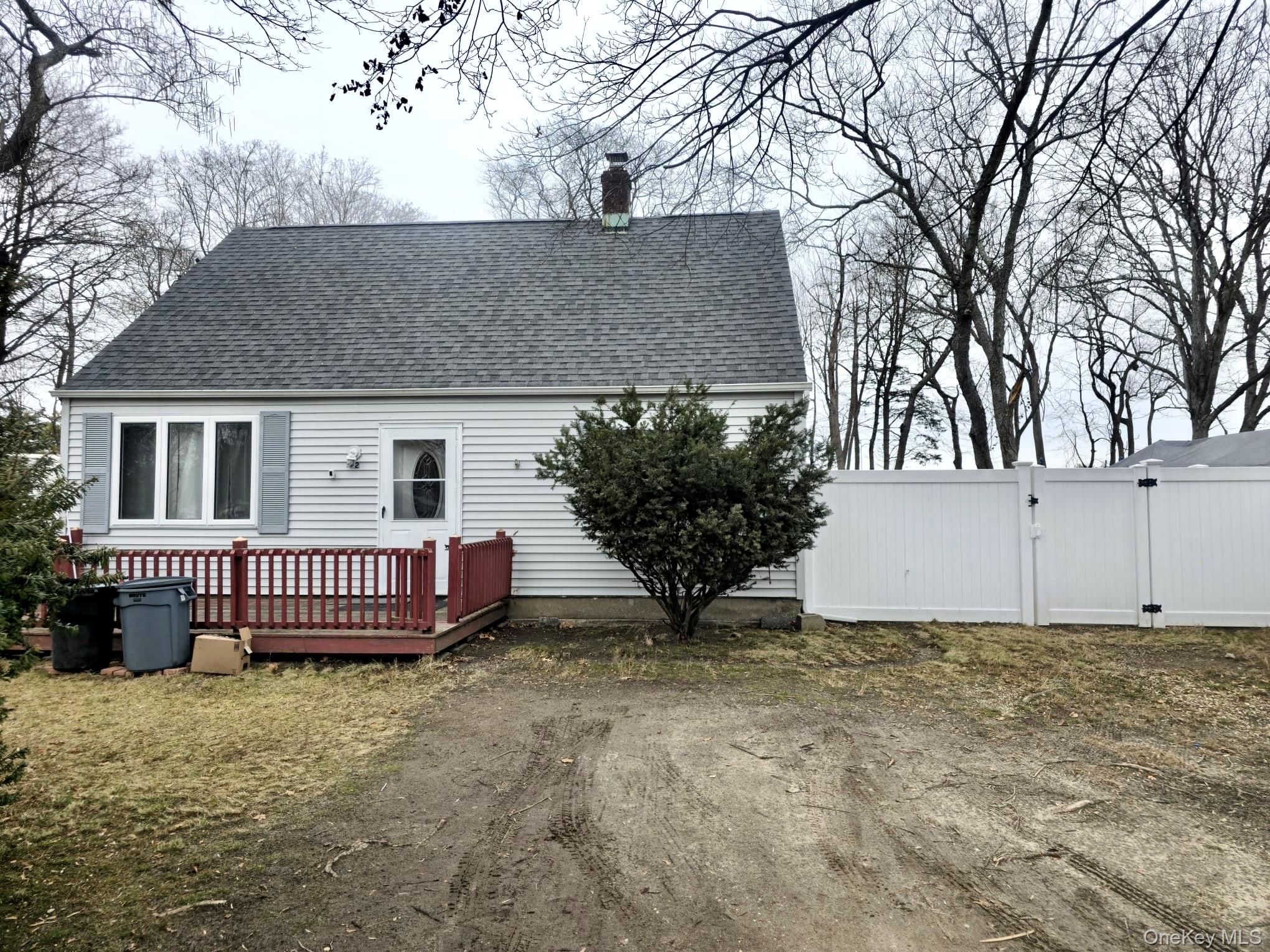 22 E Halley Lane, Central Islip, NY 11722