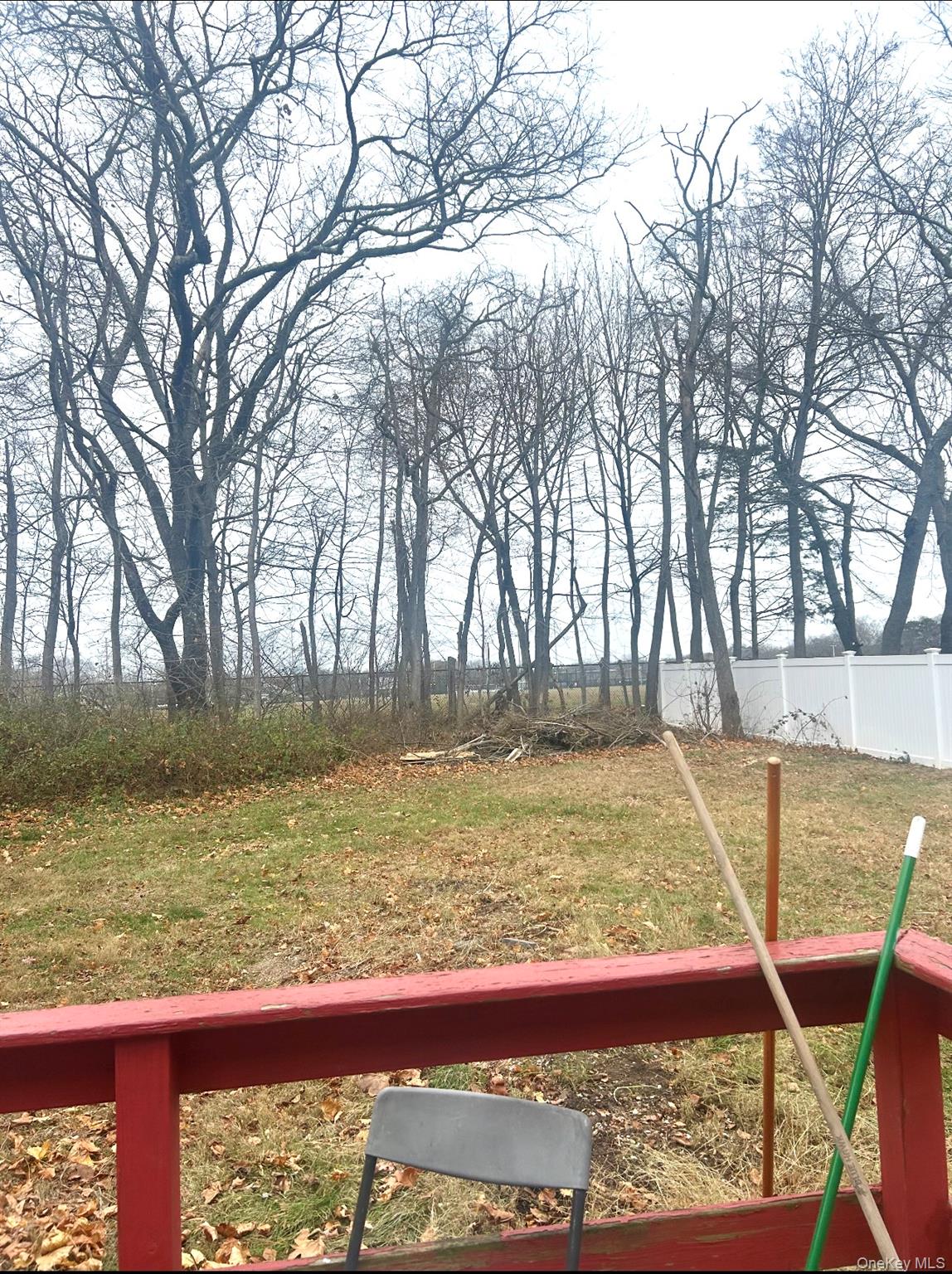 22 E Halley Lane, Central Islip, NY 11722