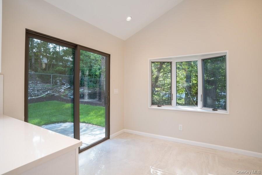 17 Vista Drive, Great Neck, NY 11021