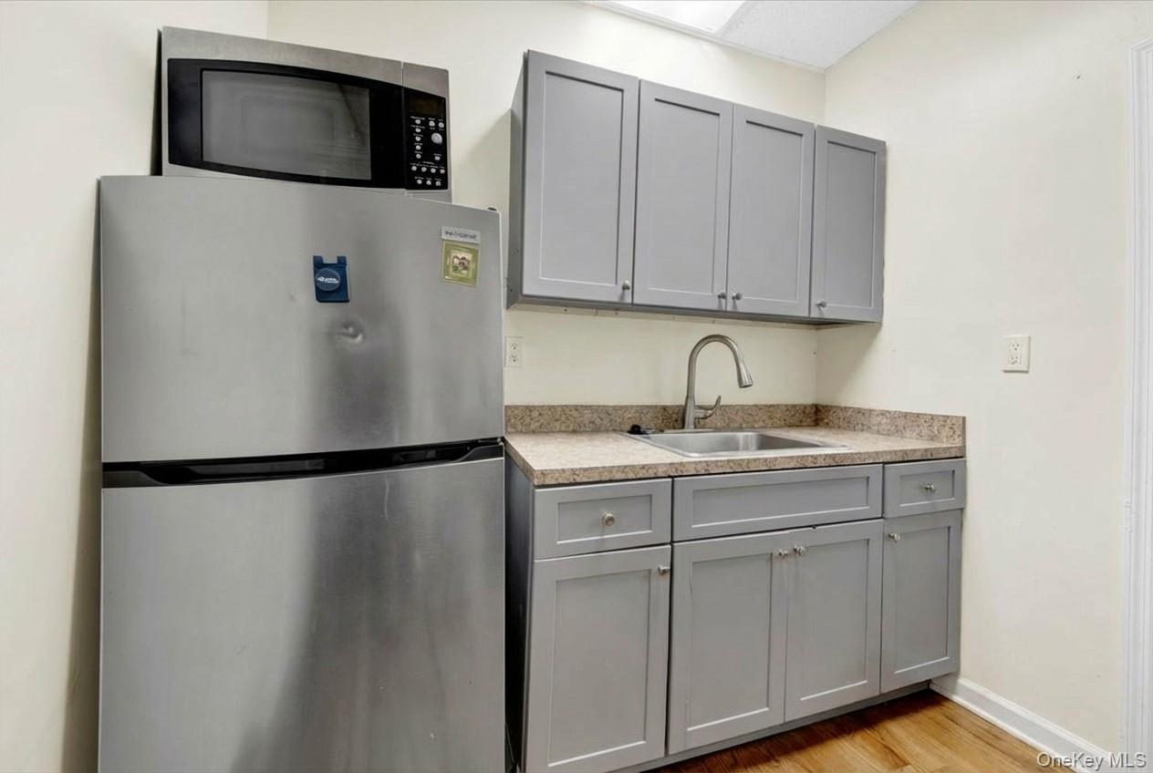 13 N 6th Avenue, Mount Vernon, NY 10550