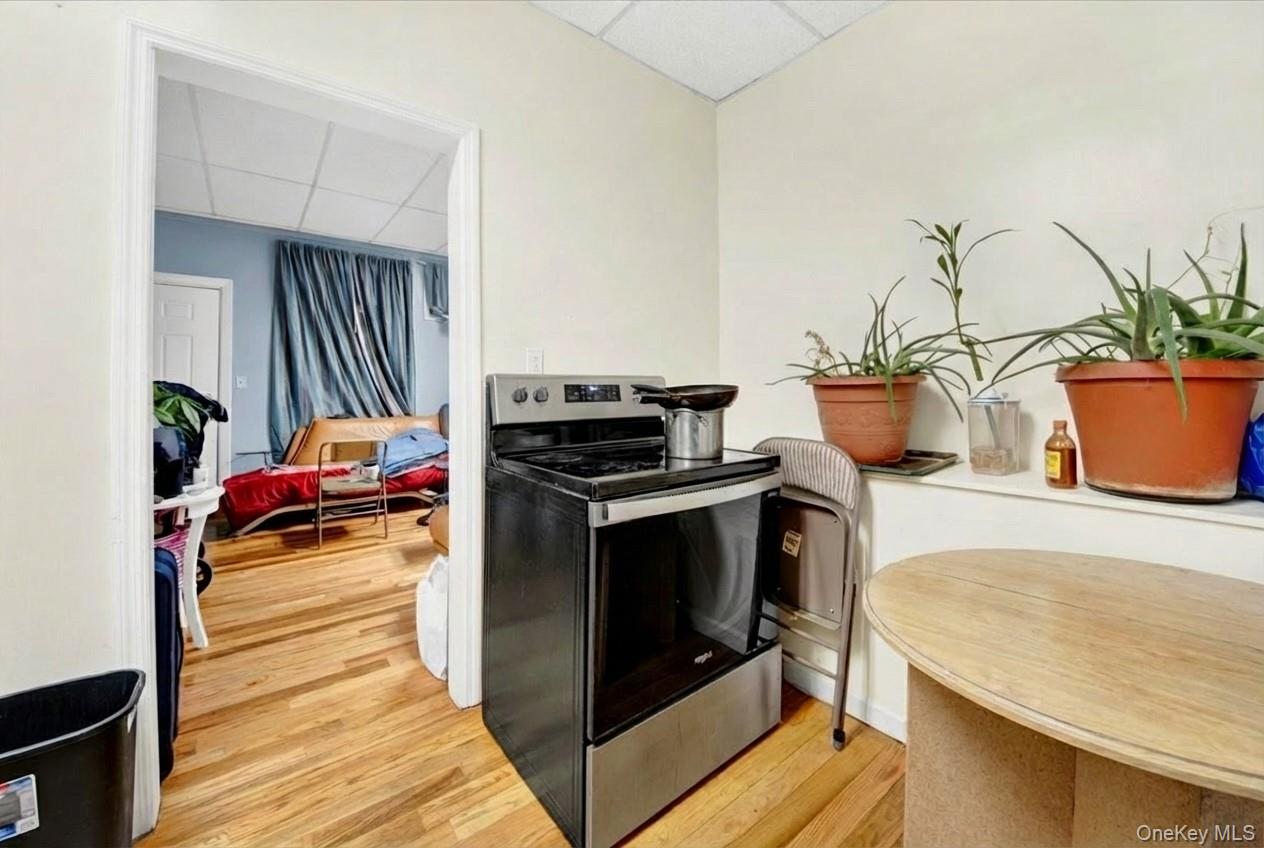 13 N 6th Avenue, Mount Vernon, NY 10550