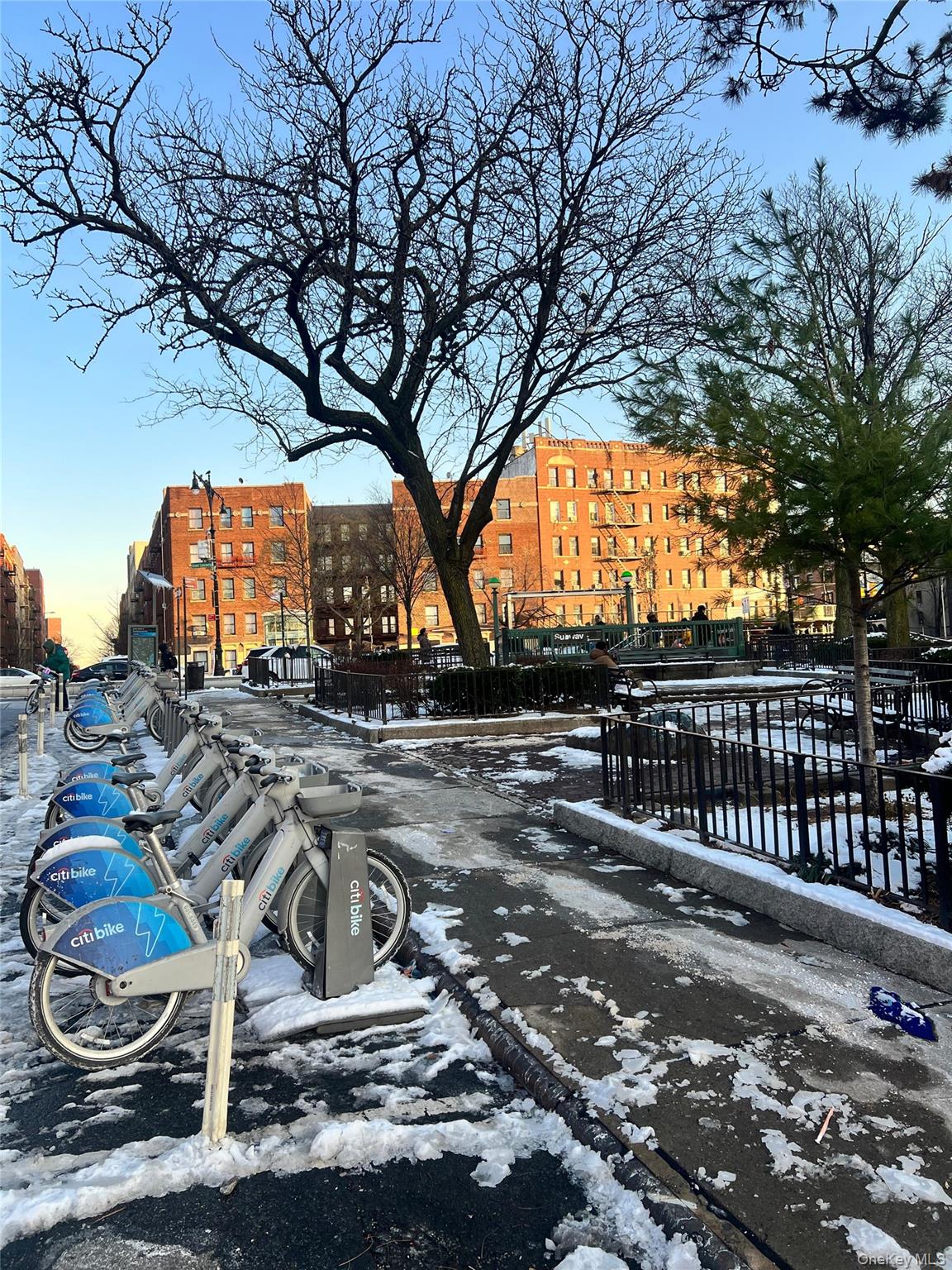 1925 Grand Concourse, Bronx, NY 10453