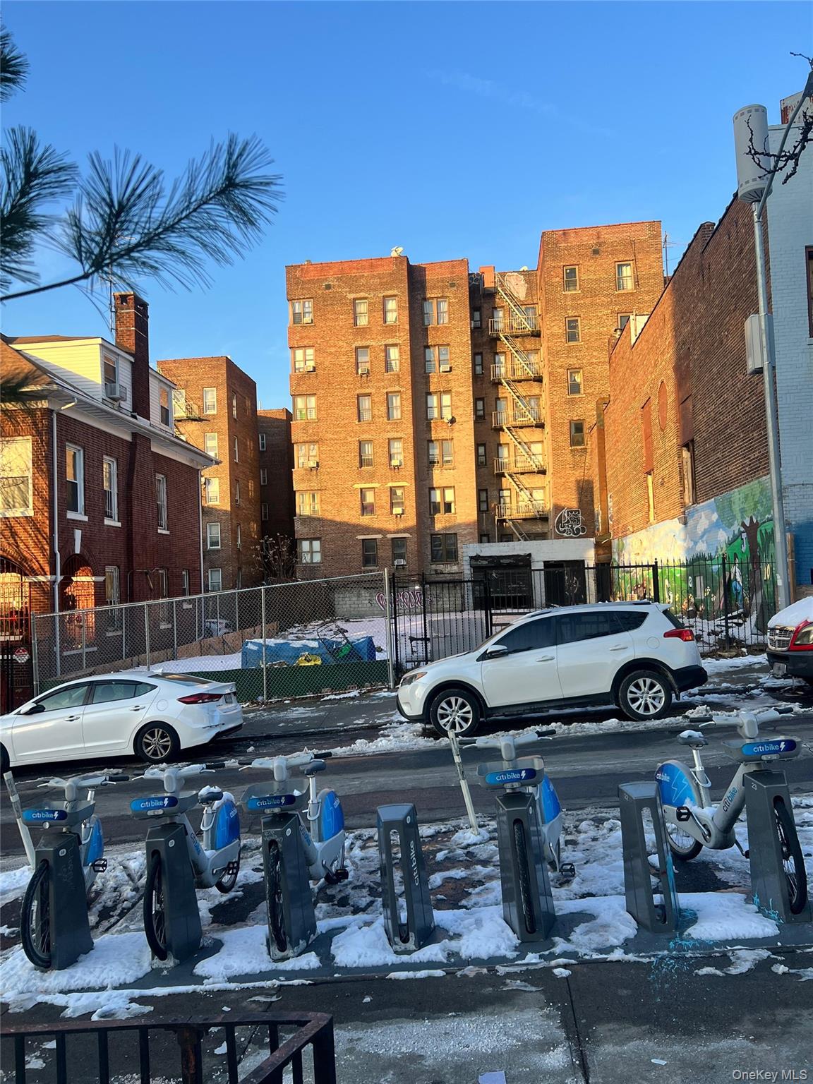 1925 Grand Concourse, Bronx, NY 10453