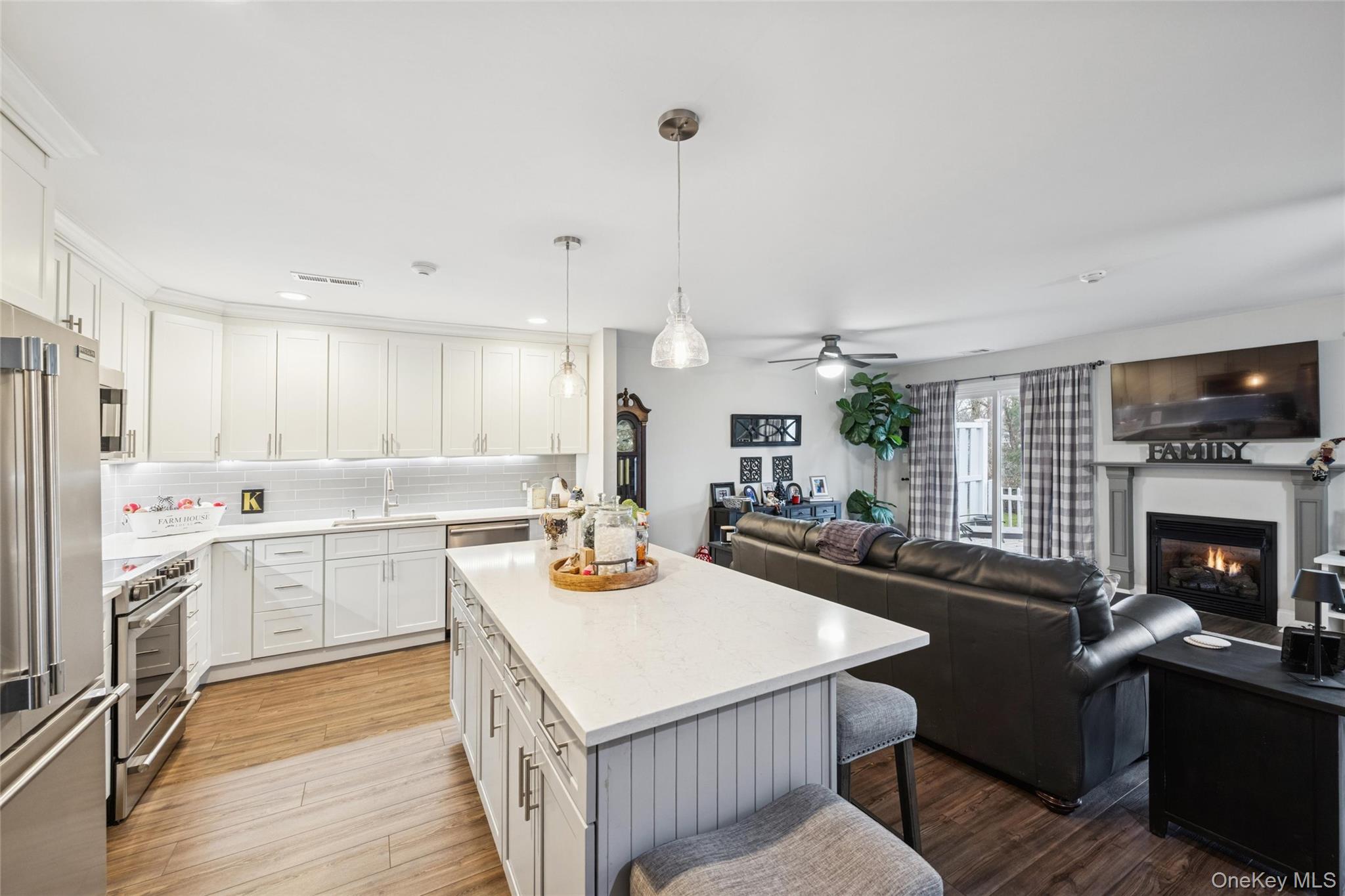 606 Sara Circle, Port Jefferson Station, NY 11776