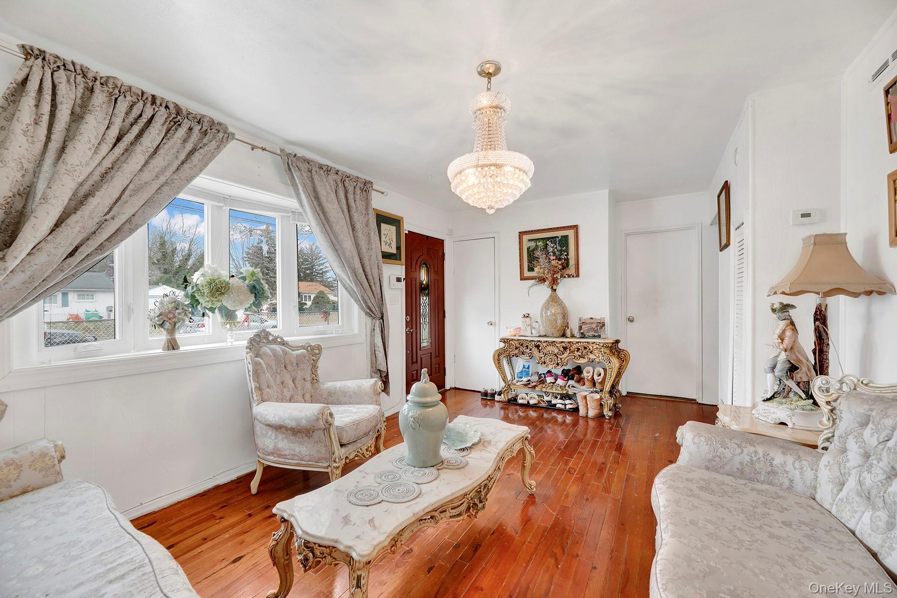 34 Tamarack Street, Central Islip, NY 11722