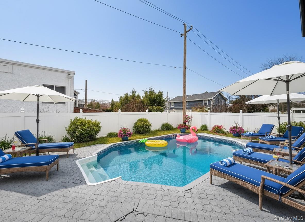 88 Mark Lane, Atlantic Beach, NY 11509