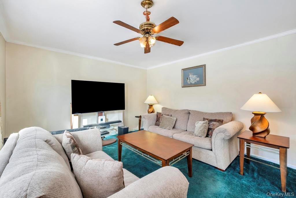 1611 Baldwin Boulevard, Bay Shore, NY 11706