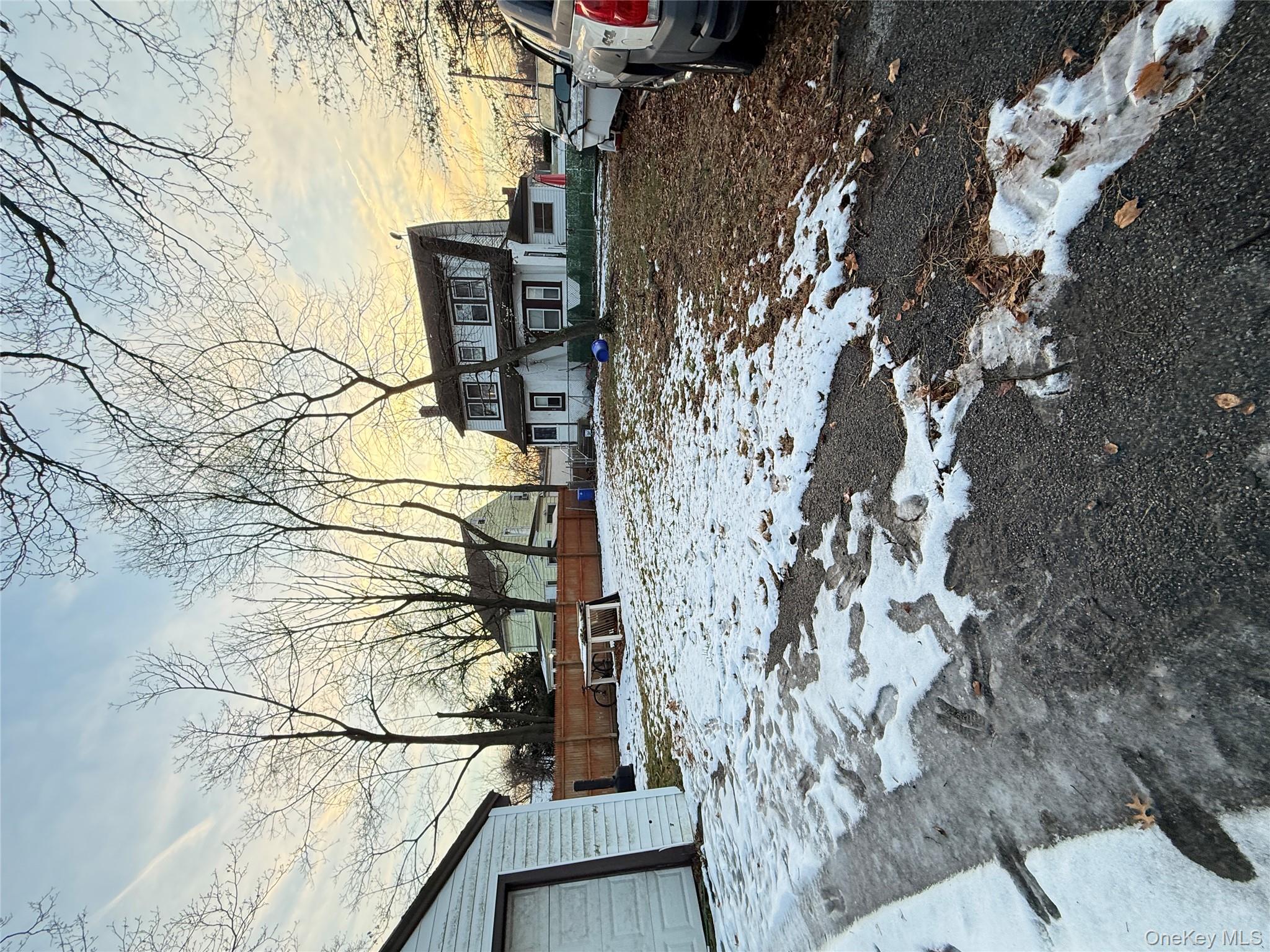 18 Hotchkiss Place, Freeport, NY 11520