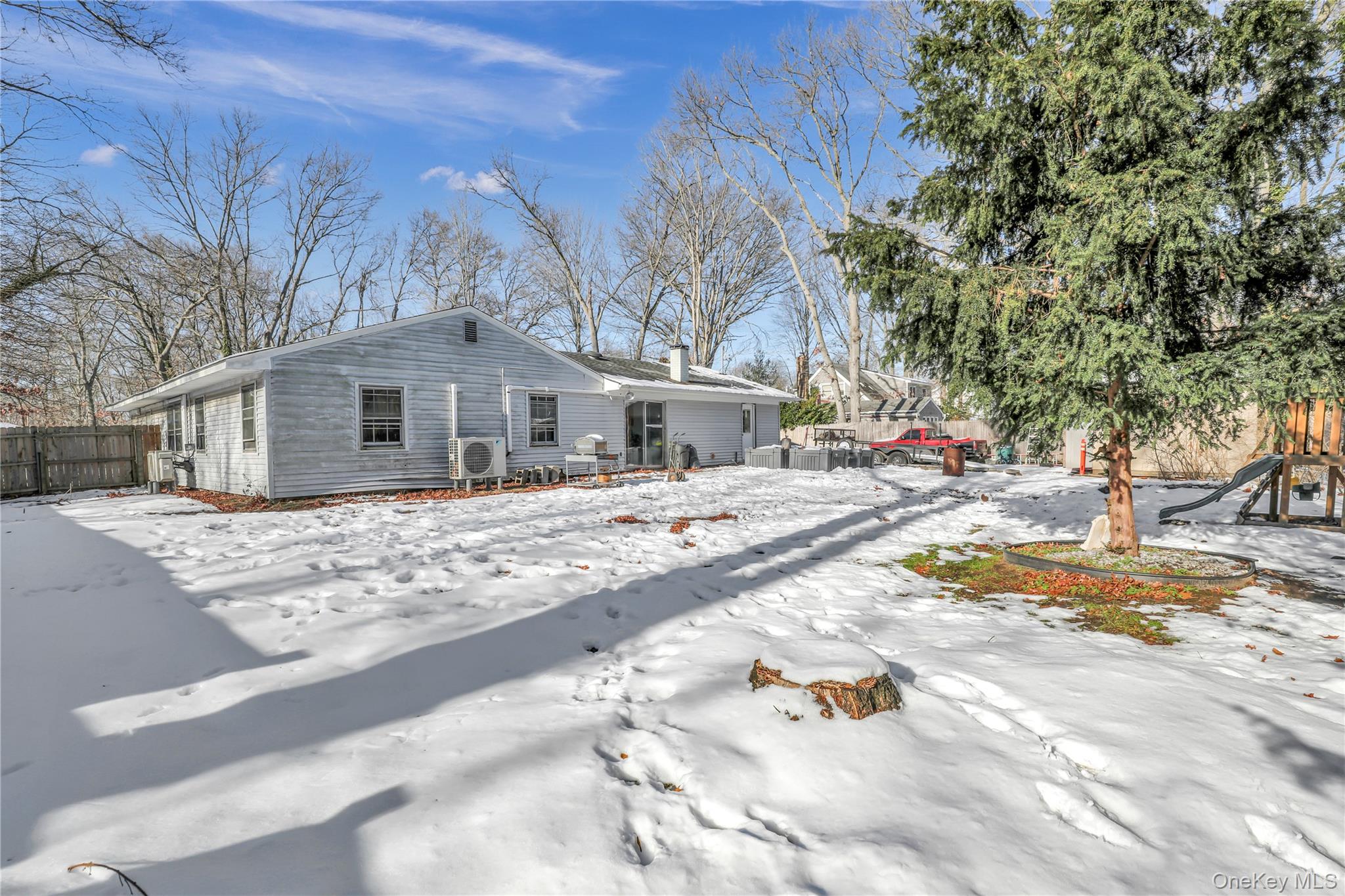 11 Seward Lane, Stony Brook, NY 11790